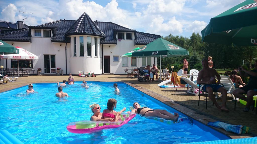 Brydar With Sauna, Swimming Pool And Jacuzzi เมียลโน ภายนอก รูปภาพ