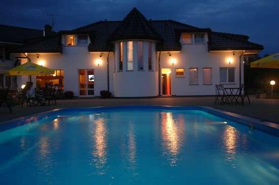 Brydar With Sauna, Swimming Pool And Jacuzzi เมียลโน ภายนอก รูปภาพ